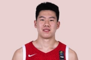 张子一适合培养为后卫 我们需要高大的前锋,既高又重