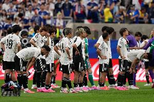 内田笃人指出：日本队表现出良好的纪律和团队精神，但攻坚能力有待提高