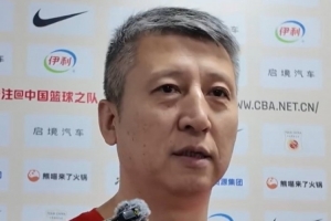 郭士强评价：杨瀚森与球队磨合良好，赵继伟身体状况不错