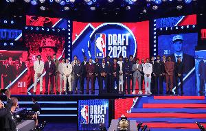 NBA官方宣布：拉斯维加斯夏季联赛7月10日揭幕！首战即上演状元对阵榜眼！