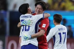 德国天空记者：多特蒙德签下18岁日本球员山本天翔，租借合同含买断权