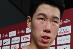 张子一指出:全队身体对抗处于下风,对方抢夺篮板球过多