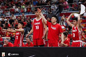 李弘权上半场无得分，仅获3篮板及1次失误